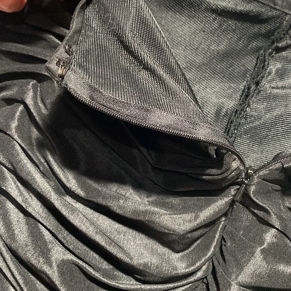 Super flattering skirt - Picture 4 of 5